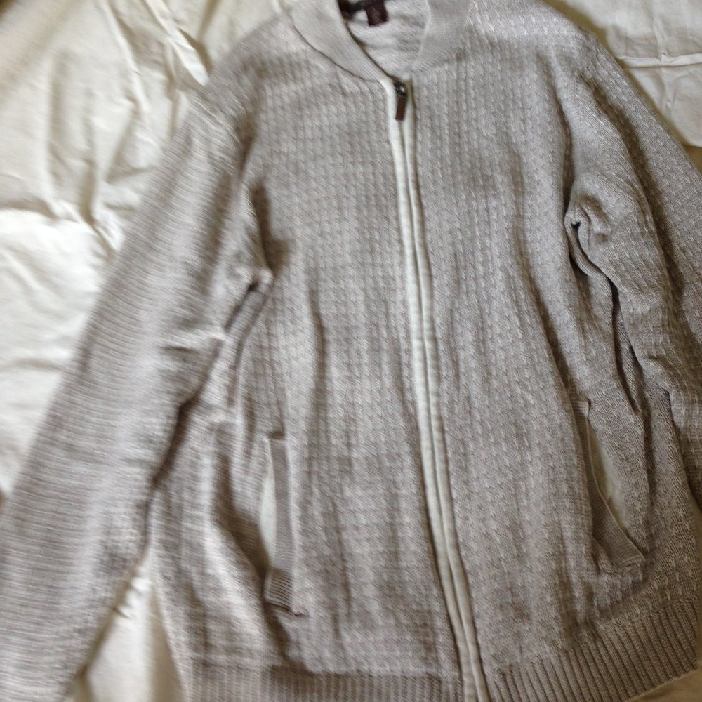 Mens Tasso Elba Zip up sweater ,used
